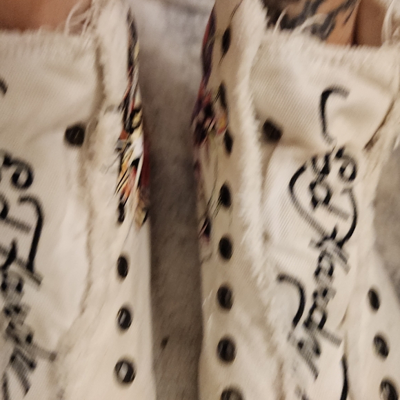 ED HARDY Y2K White High-Top Sneakers!!!! LIKE NEW! - Picture 9 of 10